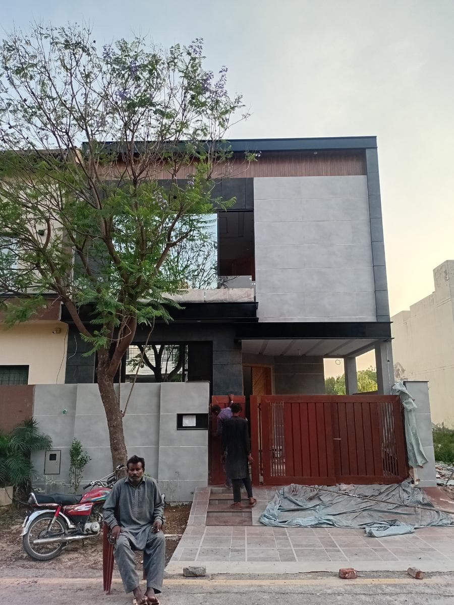 5 Marla Brand New House for sale in DHA Lahore, Lahore | TL-2517 Slide 1
