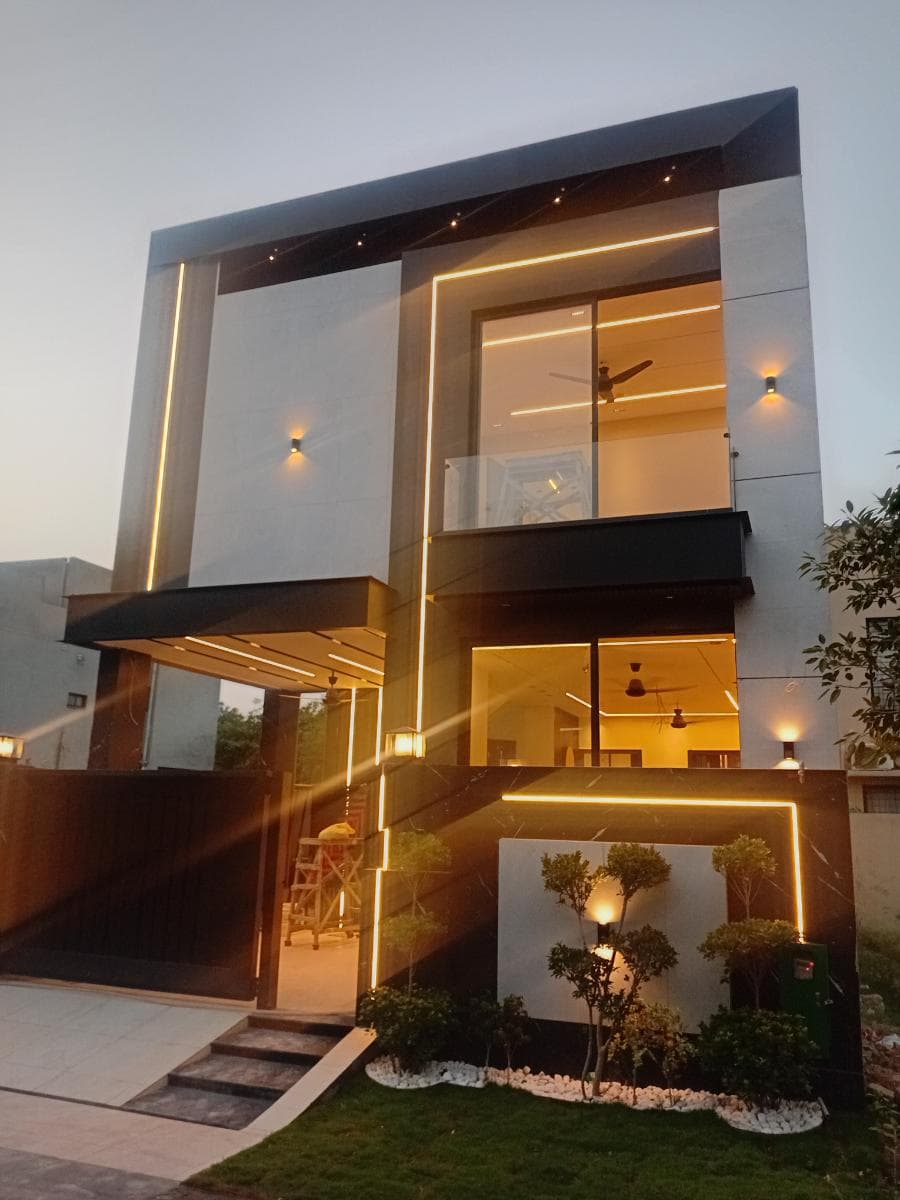 5 Marla Brand New House for sale in DHA Lahore, Lahore | TL-3210 Slide 1
