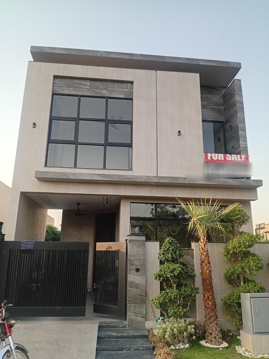 5 Marla Brand New House for sale in DHA Lahore, Lahore | TL-3203 Slide 1